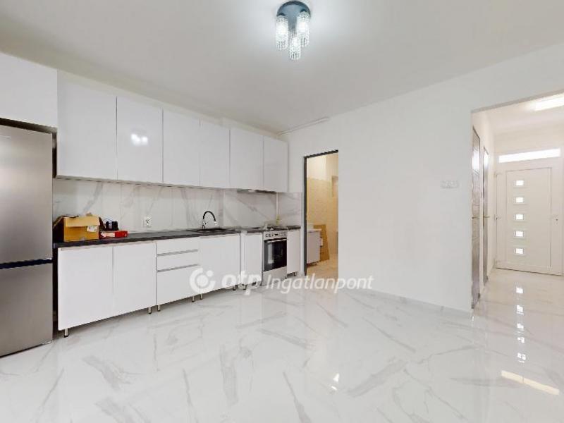 Eladó lakás Edelény