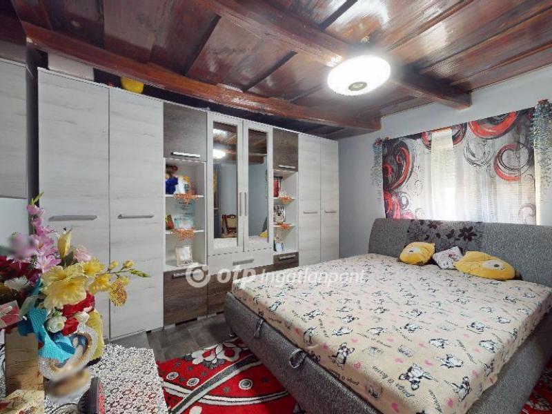 Eladó családi ház Szikszó