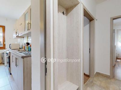 Eladó lakás Tiszaújváros