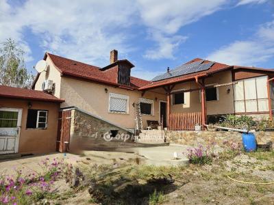 Eladó családi ház Sukoró