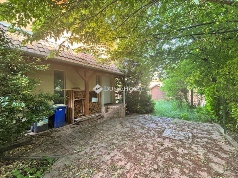 Eladó lakás Üllő