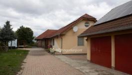 Eladó családi ház Szabadbattyán