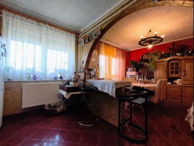 Eladó lakás Füzesgyarmat