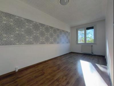 Eladó lakás Békés