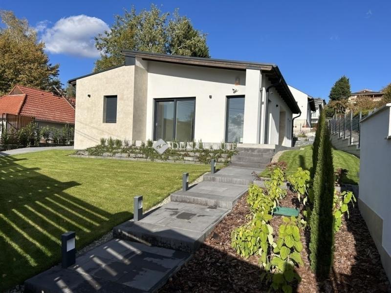 Eladó családi ház Csömör