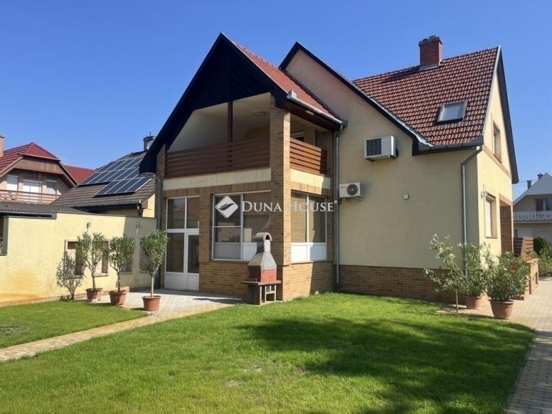 Eladó családi ház Kecskemét