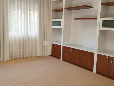 Eladó lakás Kecskemét