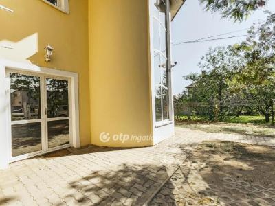 Eladó családi ház Budapest