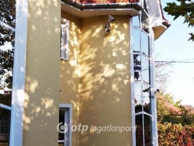 Eladó családi ház Budapest