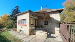 Eladó családi ház Mezőhegyes