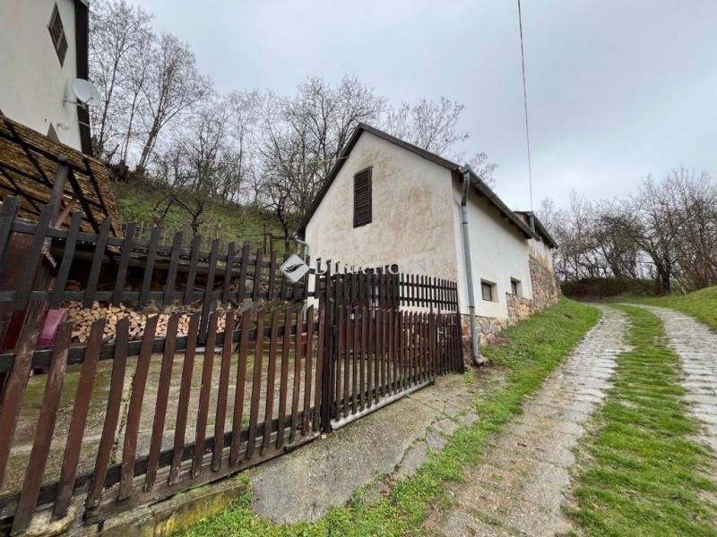 Eladó családi ház Óbánya