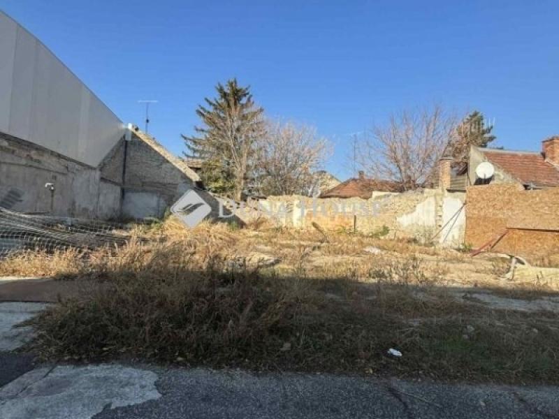 Eladó lakóövezeti telek Kecskemét