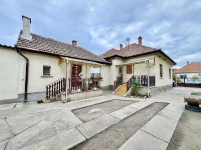 Eladó családi ház Üllő