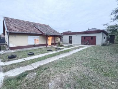 Eladó családi ház Nyáregyháza