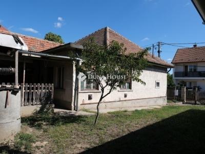Eladó családi ház