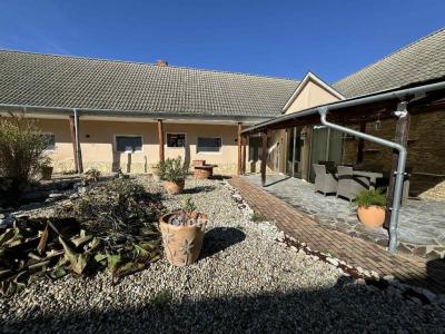 Eladó családi ház Hőgyész