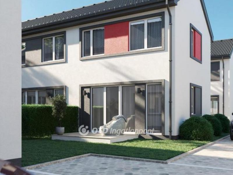 Eladó lakás Cegléd