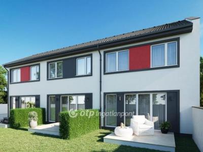 Eladó lakás Cegléd