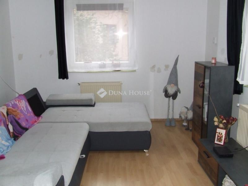 Eladó családi ház Esztergom