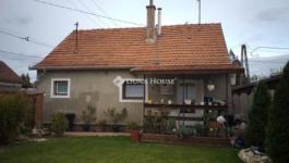 Eladó lakás Üllő