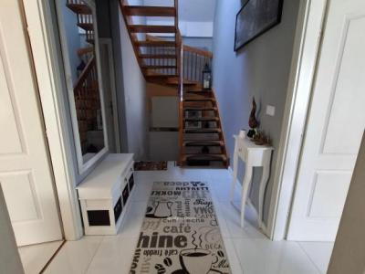 Eladó családi ház Csatár