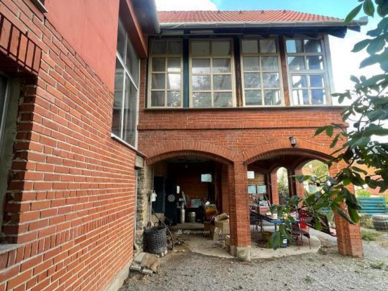 Eladó családi ház Pécs