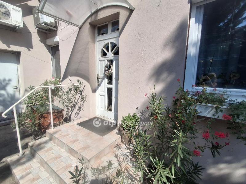 Eladó ikerház Budapest