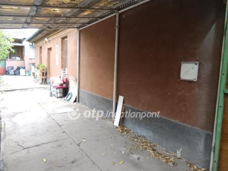 Eladó családi ház Budapest