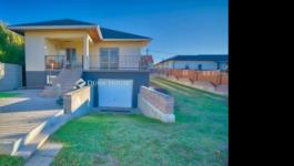 Eladó családi ház Gyál