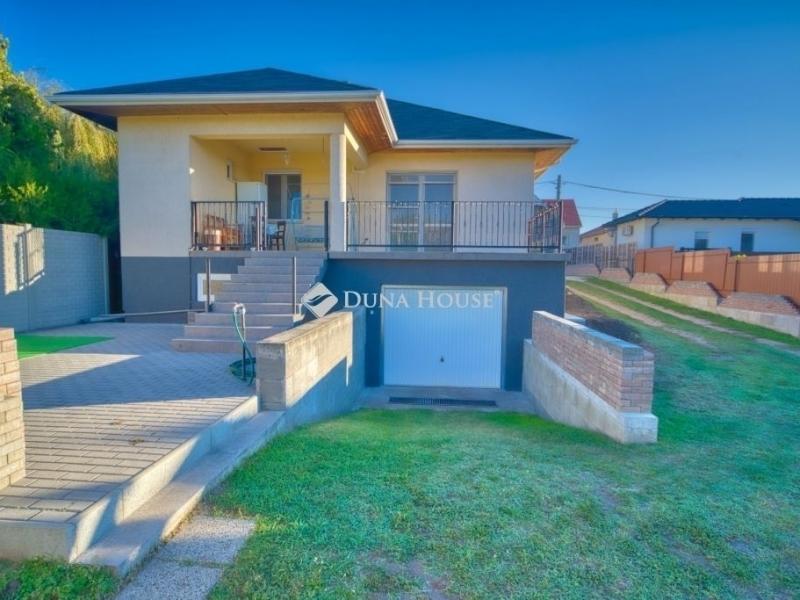 Eladó családi ház Gyál