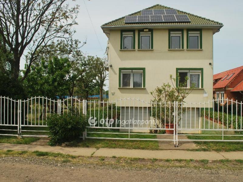 Eladó családi ház Hajdúszoboszló