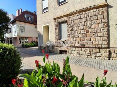 Eladó lakás Szikszó