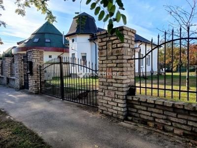 Eladó családi ház Budapest