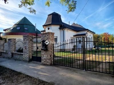 Eladó családi ház Budapest