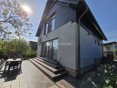 Eladó családi ház Diósd