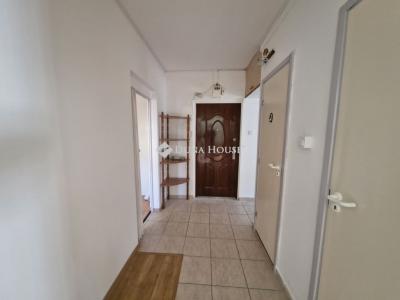 Eladó lakás Komárom