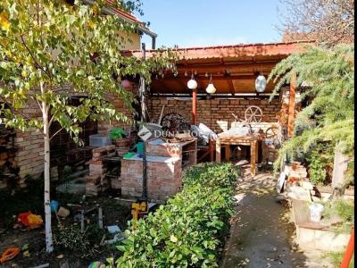 Eladó családi ház Esztergom