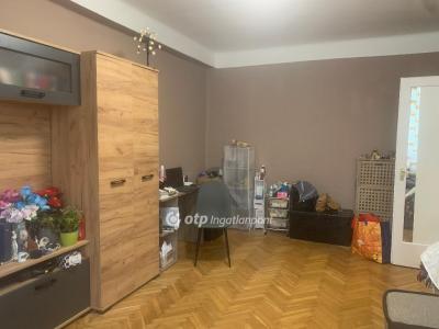 Eladó lakás Gyöngyös