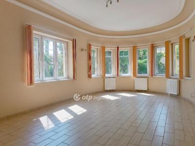 Eladó családi ház Budapest