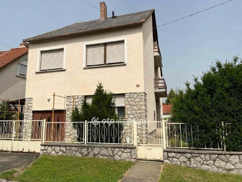 Eladó családi ház Pécs