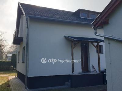 Eladó családi ház Balatonföldvár