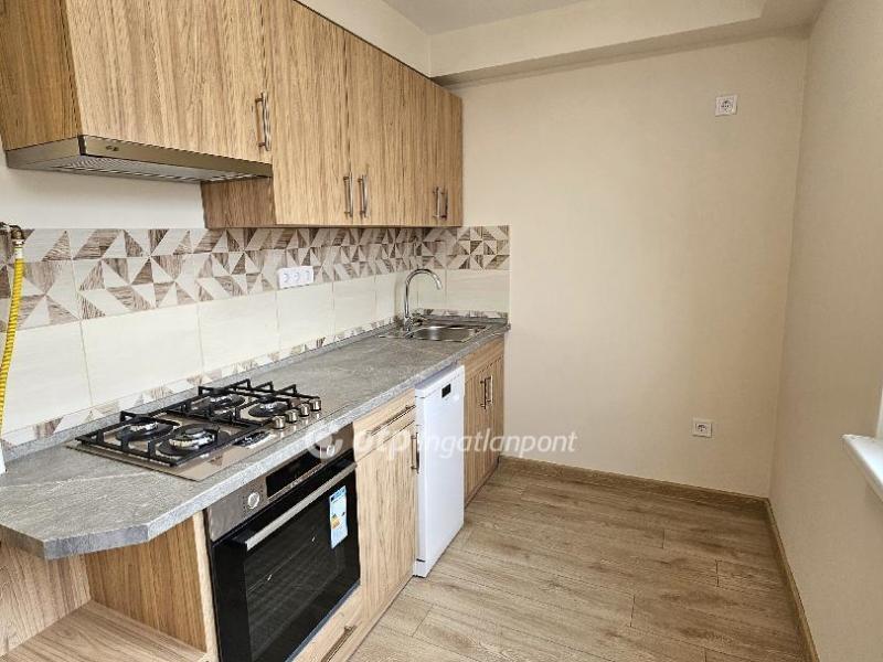 Eladó lakás Székesfehérvár