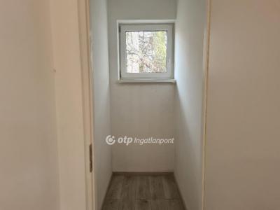 Eladó ikerház Érd