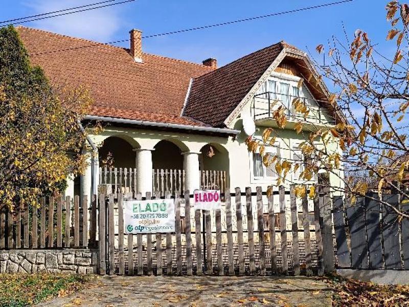Eladó családi ház Monostorapáti