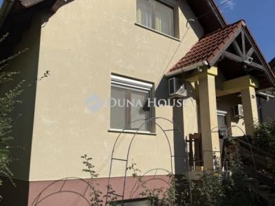 Eladó családi ház Érd