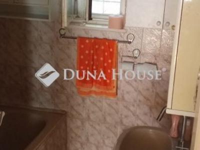 Eladó családi ház Érd