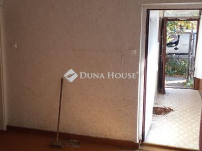 Eladó családi ház Érd