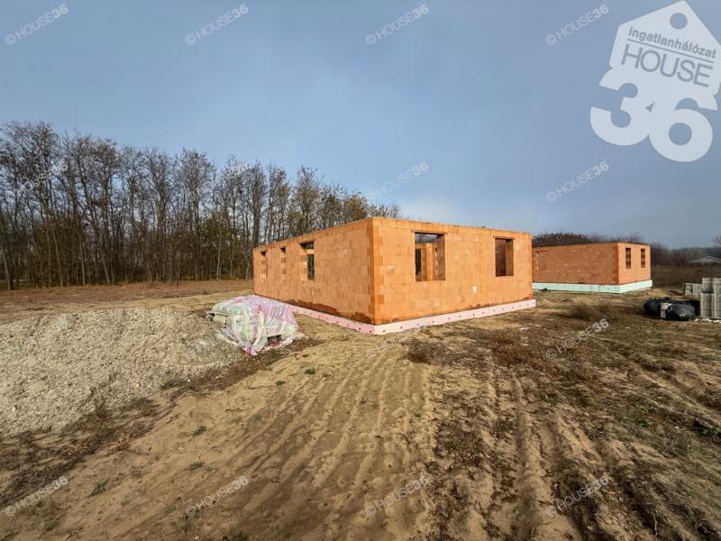 Eladó családi ház Kecskemét