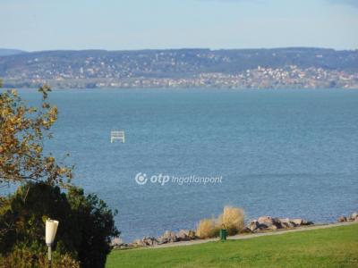 Eladó lakás Siófok