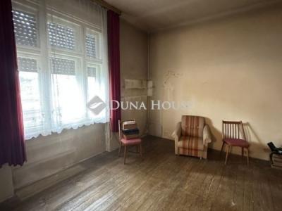 Eladó családi ház Budapest